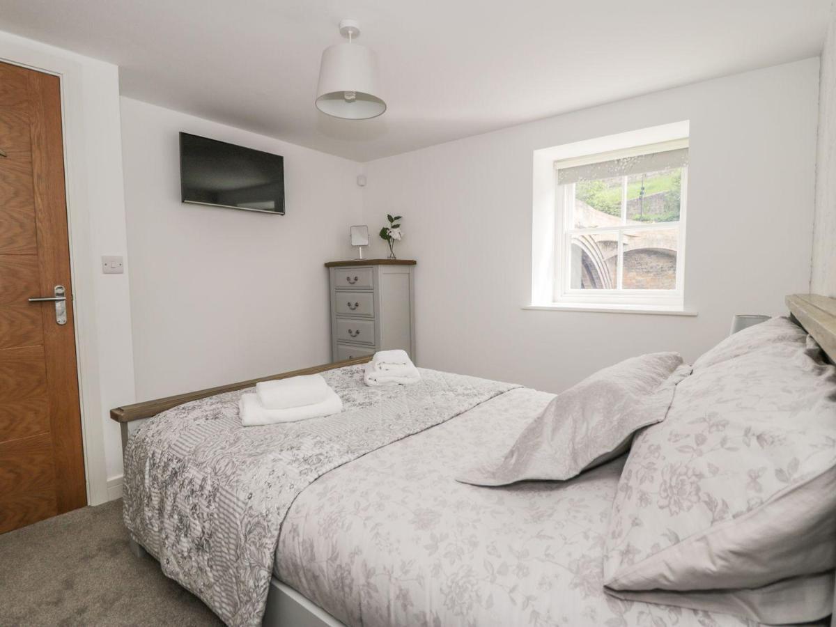 1 The Riverside Holiday home *